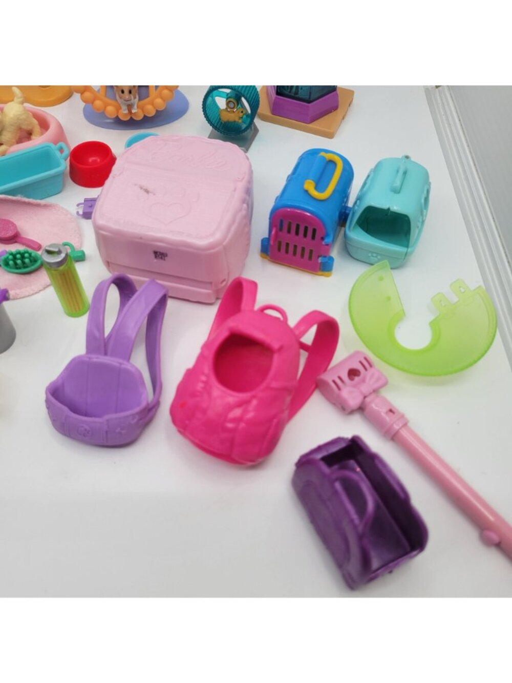 Barbie Dollhouse Mixed Lot of Playset Accessories - PETS & Animals 48 Pieces - Picture 3 of 9